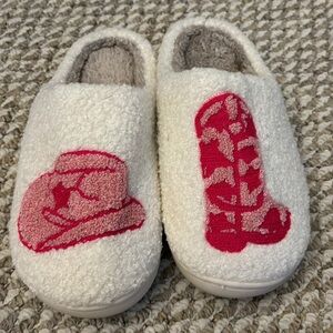 Brand new women’s retro cowgirl slippers